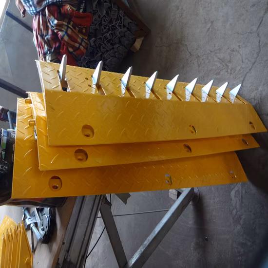 튼튼한 철제 Maunal 교통 타이어 킬러